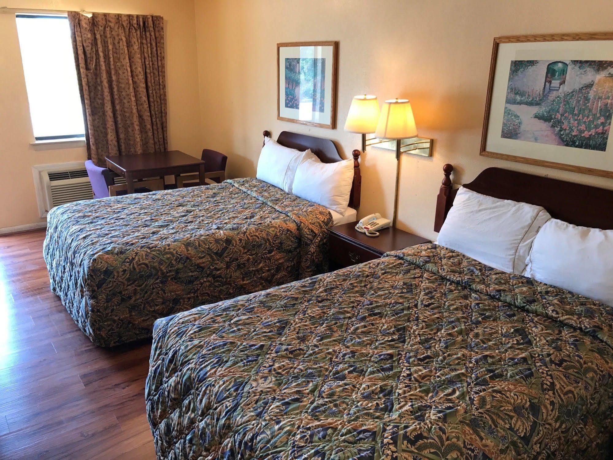 Motor Inns Of America Madisonville Экстерьер фото