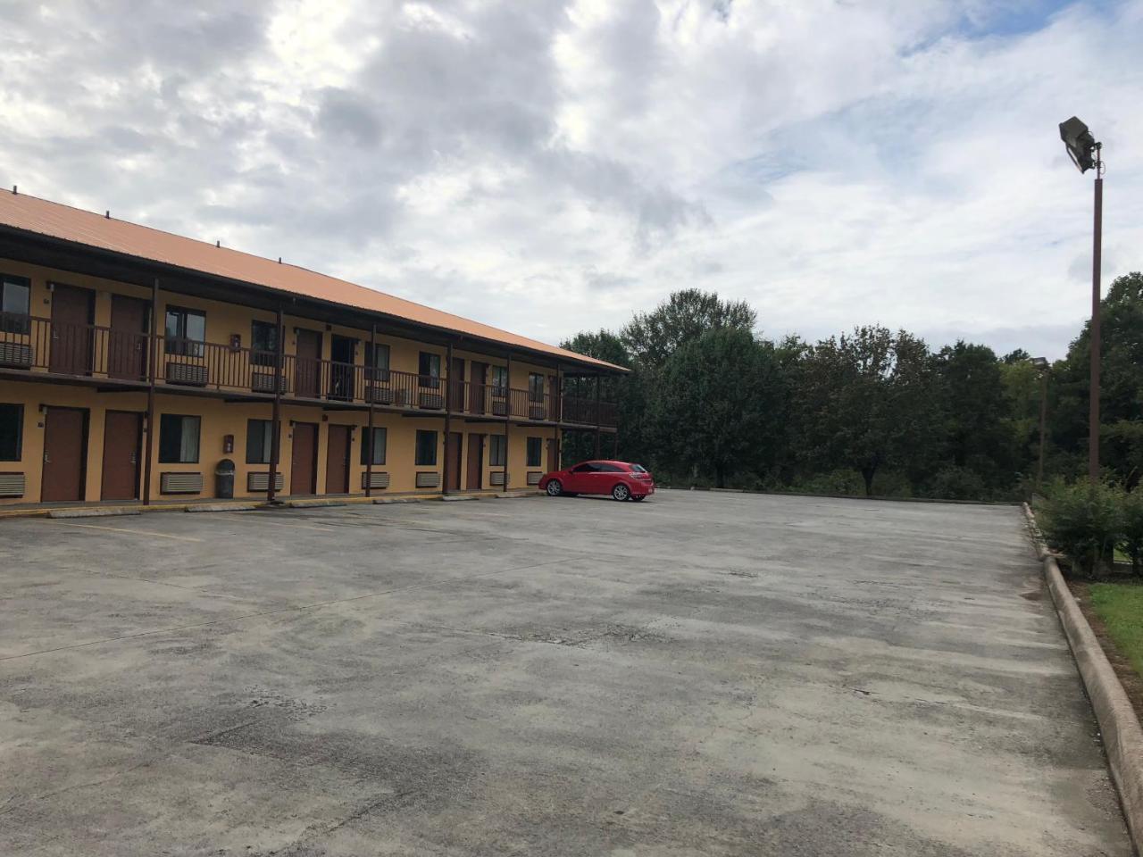 Motor Inns Of America Madisonville Экстерьер фото